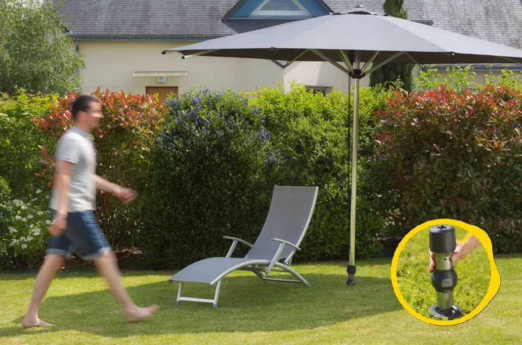 Parasolvoet voor rechte parasol vastgeklikt in een Gard&Rock grondanker