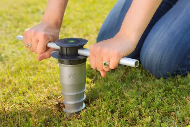 Base d'ancrage pour équipement de sport jardin
